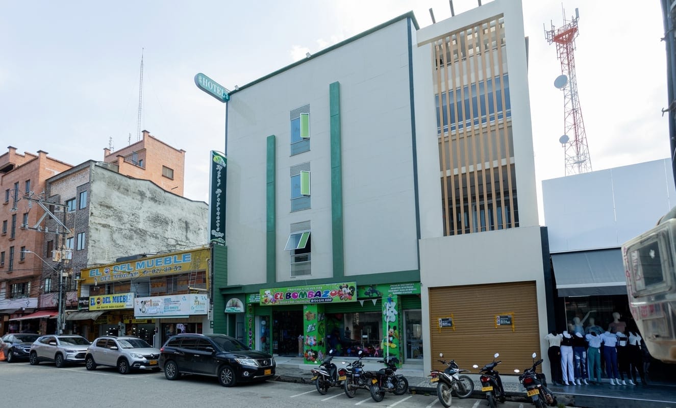 Hotel Confort — Exterior