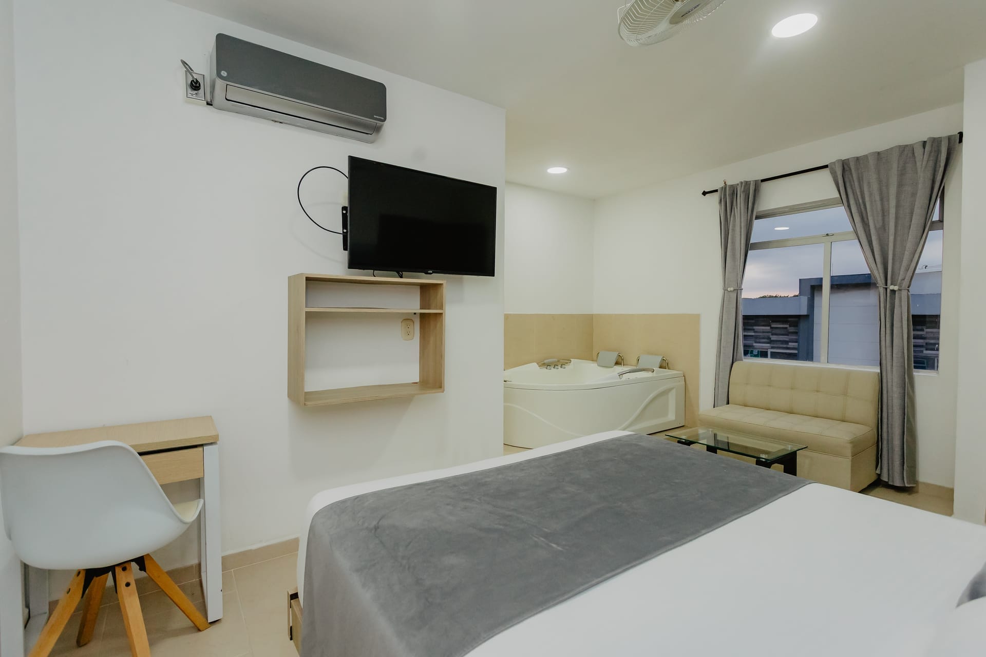 Suite Ejecutiva — Plaza